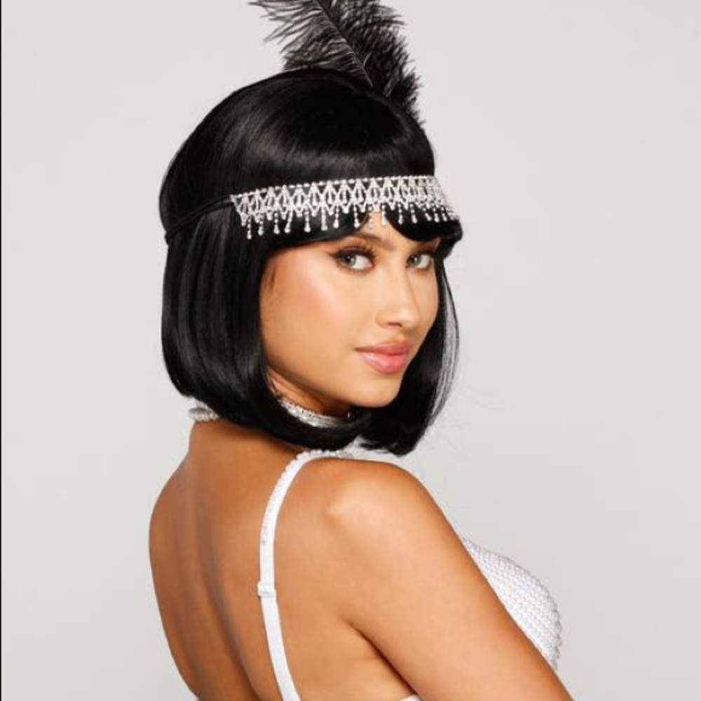 Black bob Mia Wallace Halloween costume wig with bangs